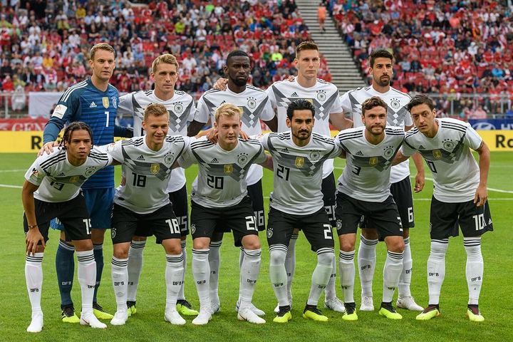 世界杯商业真相：FIFA预计2026年收入130亿美元，主办国仅获170亿（封面配图）